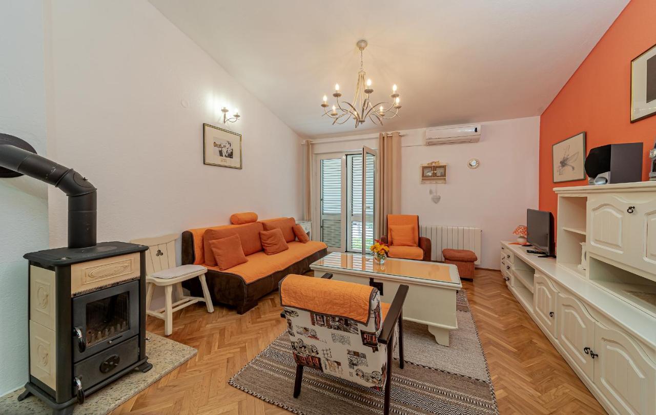 Apartments Villa Lilla Baška Voda Zewnętrze zdjęcie