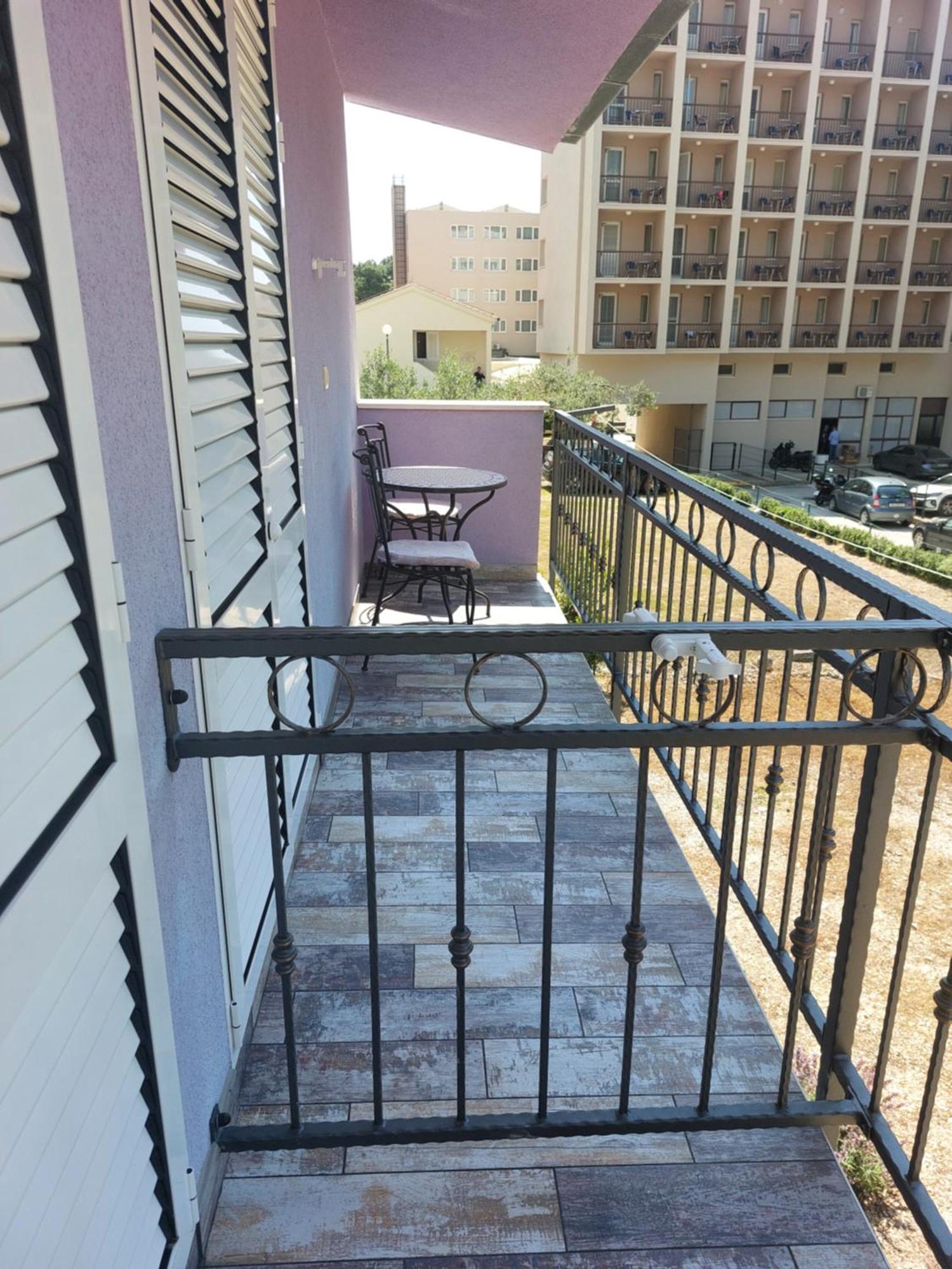 Apartments Villa Lilla Baška Voda Pokój zdjęcie