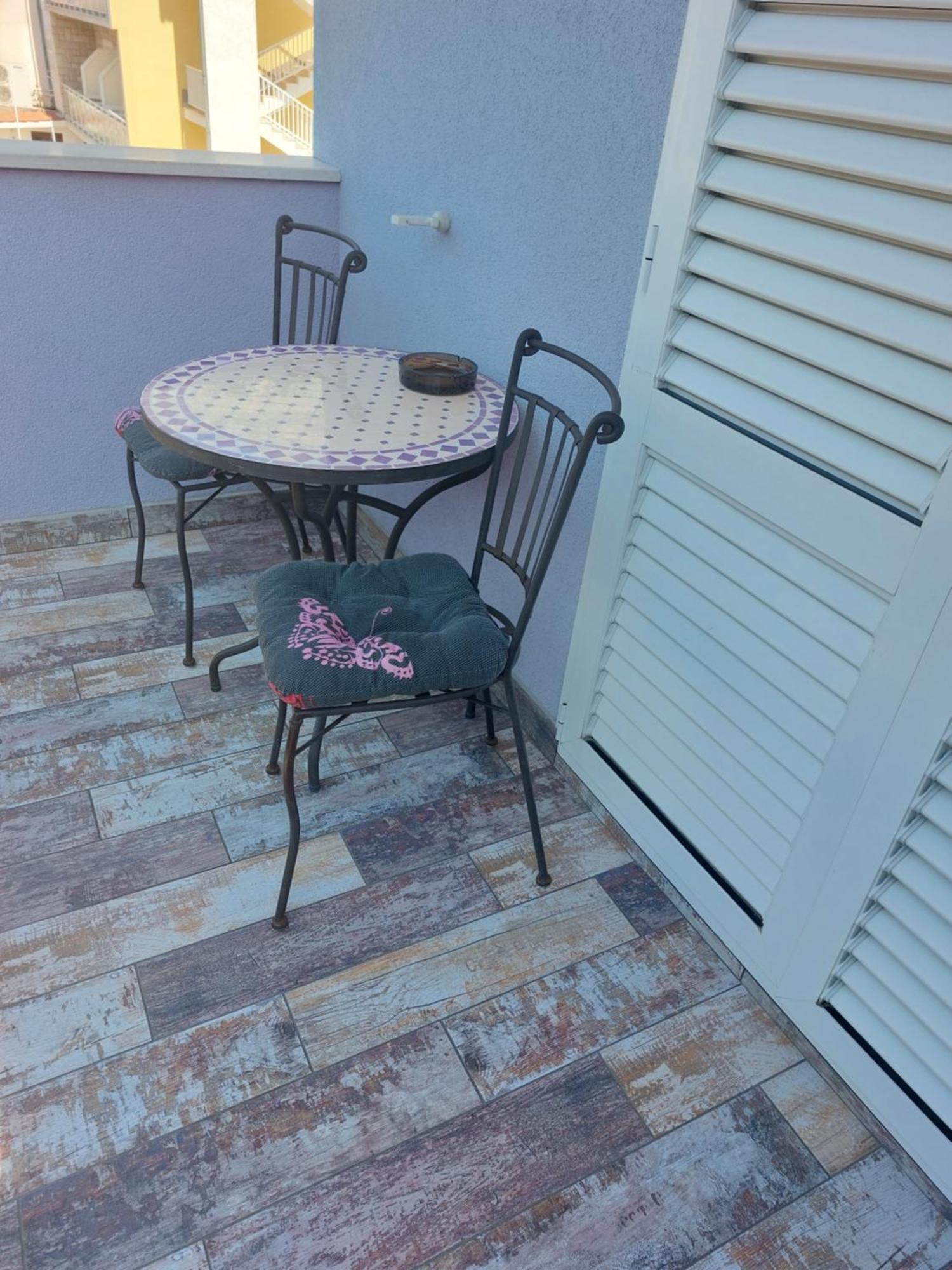 Apartments Villa Lilla Baška Voda Pokój zdjęcie