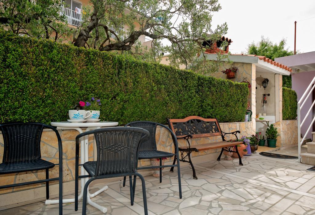 Apartments Villa Lilla Baška Voda Zewnętrze zdjęcie
